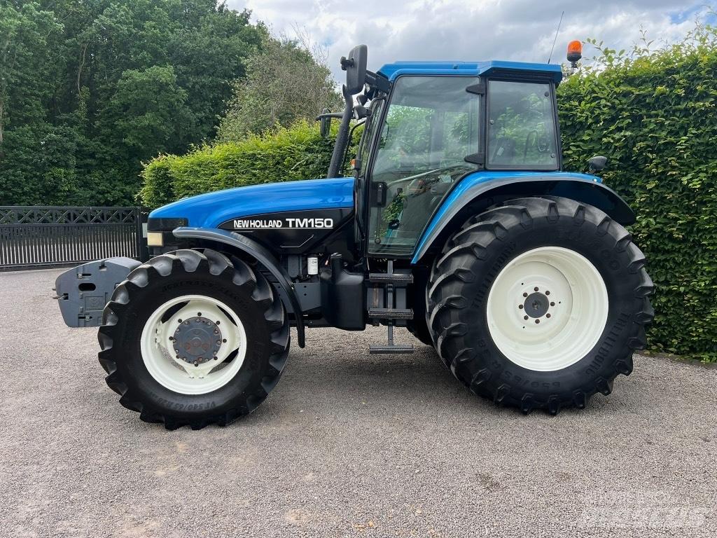 New Holland TM 150 الجرارات