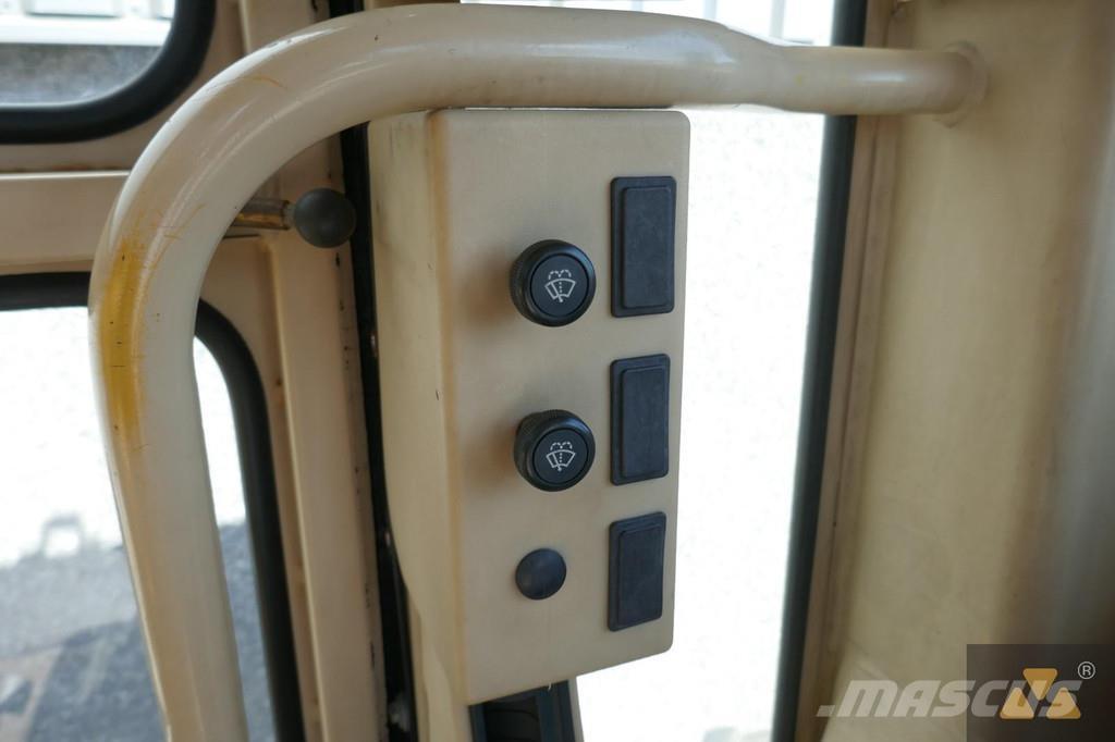 CAT 12H معدات تمهيد الطرق