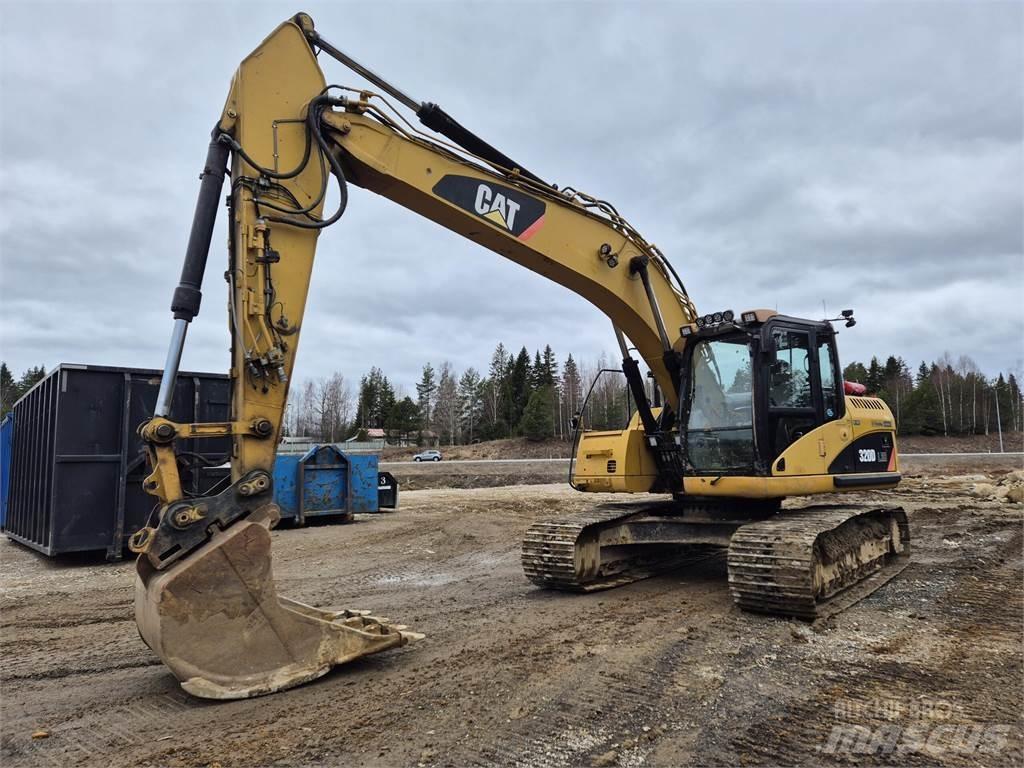 CAT 320D LRR حفارات زحافة