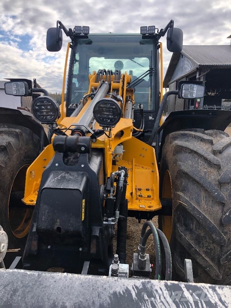 JCB TM 420 S معدات مناولة لأغراض الزراعة