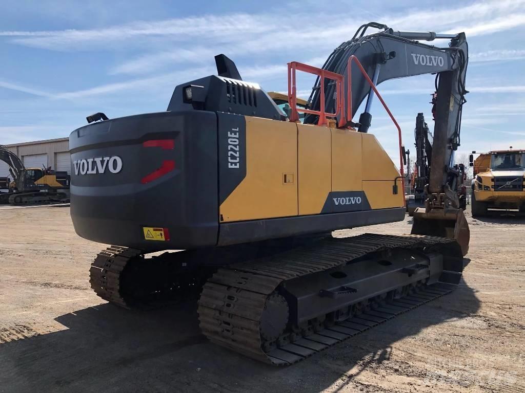 Volvo EC220EL حفارات وسط 7 طن - 12 طن