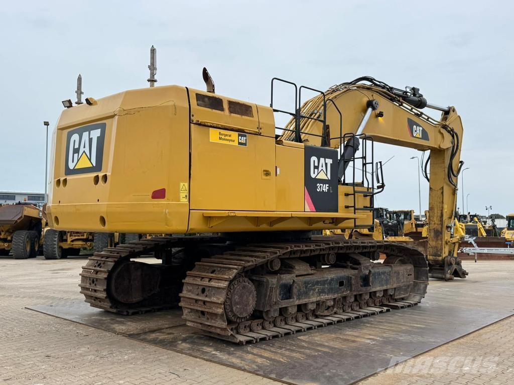 CAT 374FL حفارات خاصة