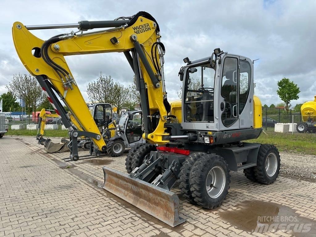 Wacker Neuson EW100 حفارات بعجل