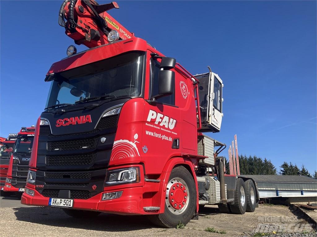 Scania R 590 شاحنات أشجار