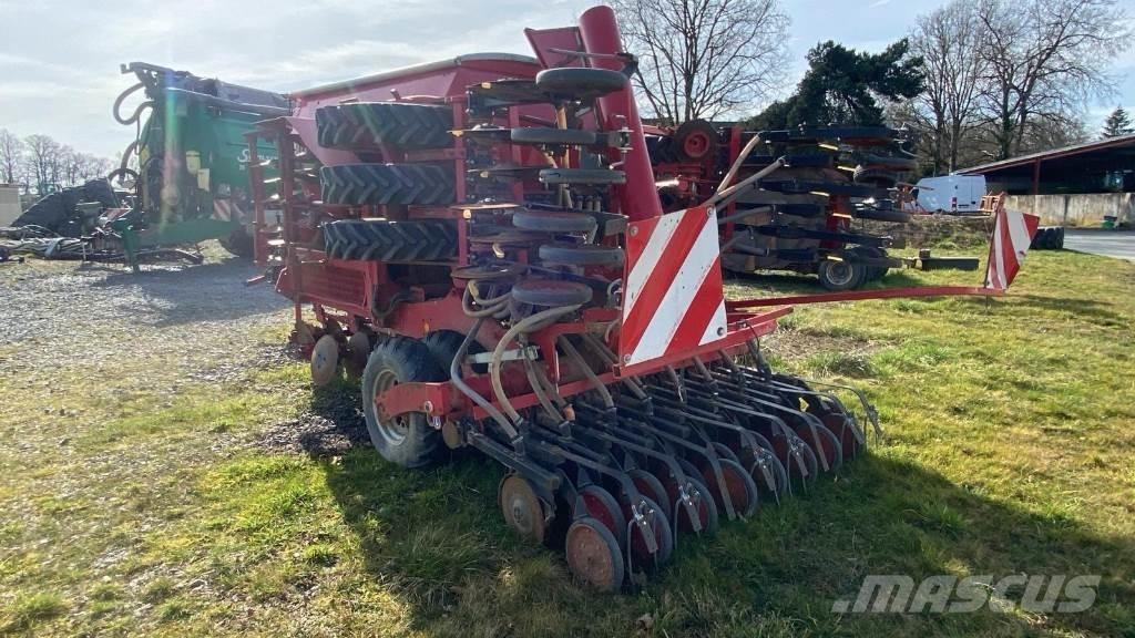 Horsch PRONTO 4 DC مثاقيب مدمجة