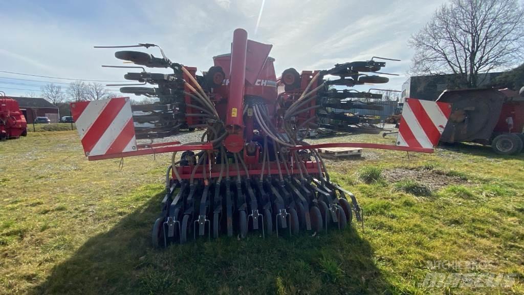 Horsch PRONTO 4 DC مثاقيب مدمجة