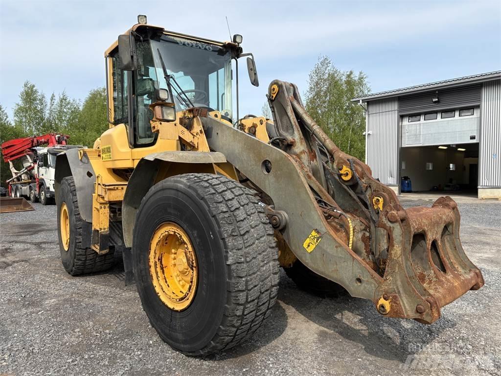 Volvo L120F لوادر بعجل