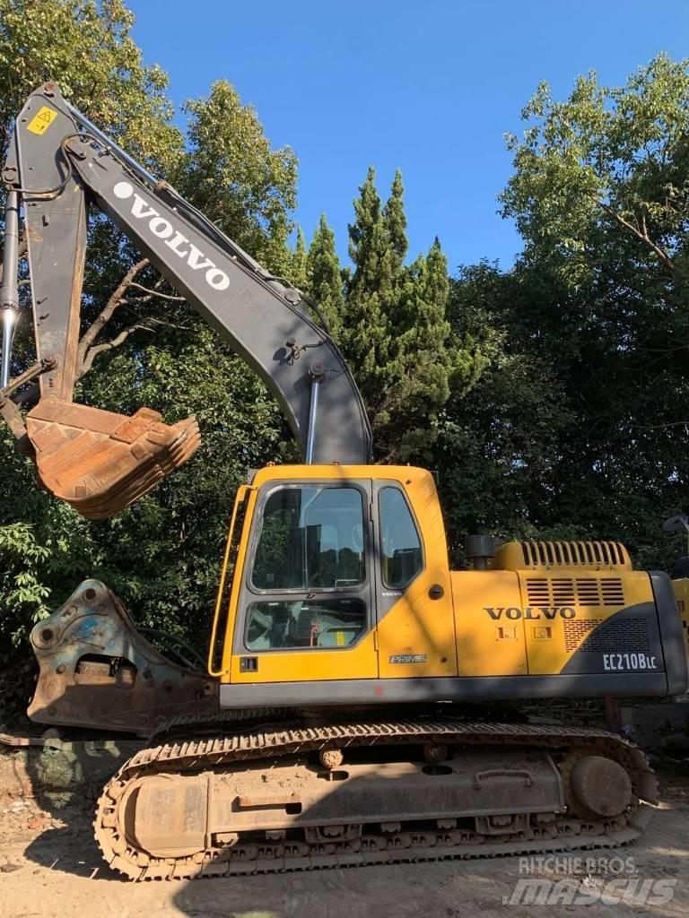 Volvo EC 210 B LC حفارات زحافة