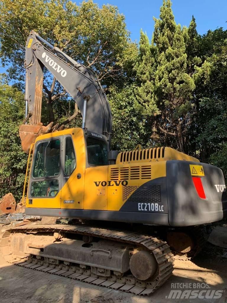 Volvo EC 210 B LC حفارات زحافة
