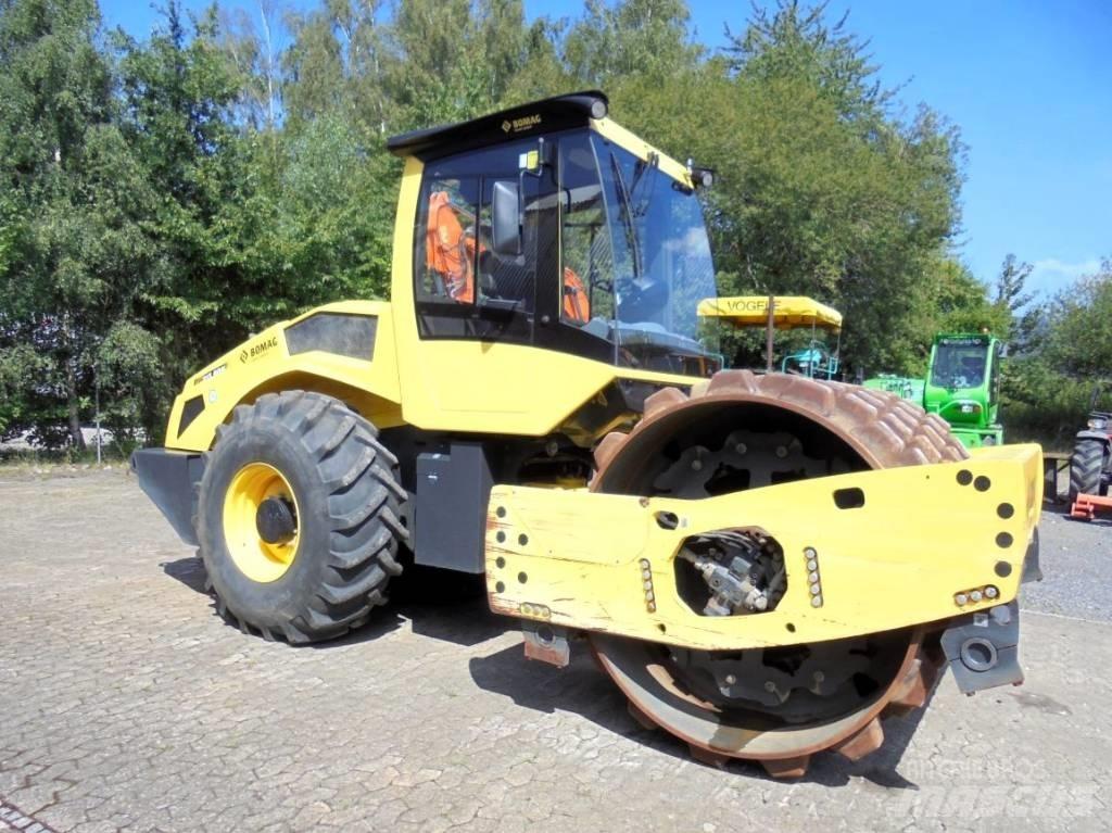 Bomag BW 213 PDH-5 مداحل أحادية الأسطوانة