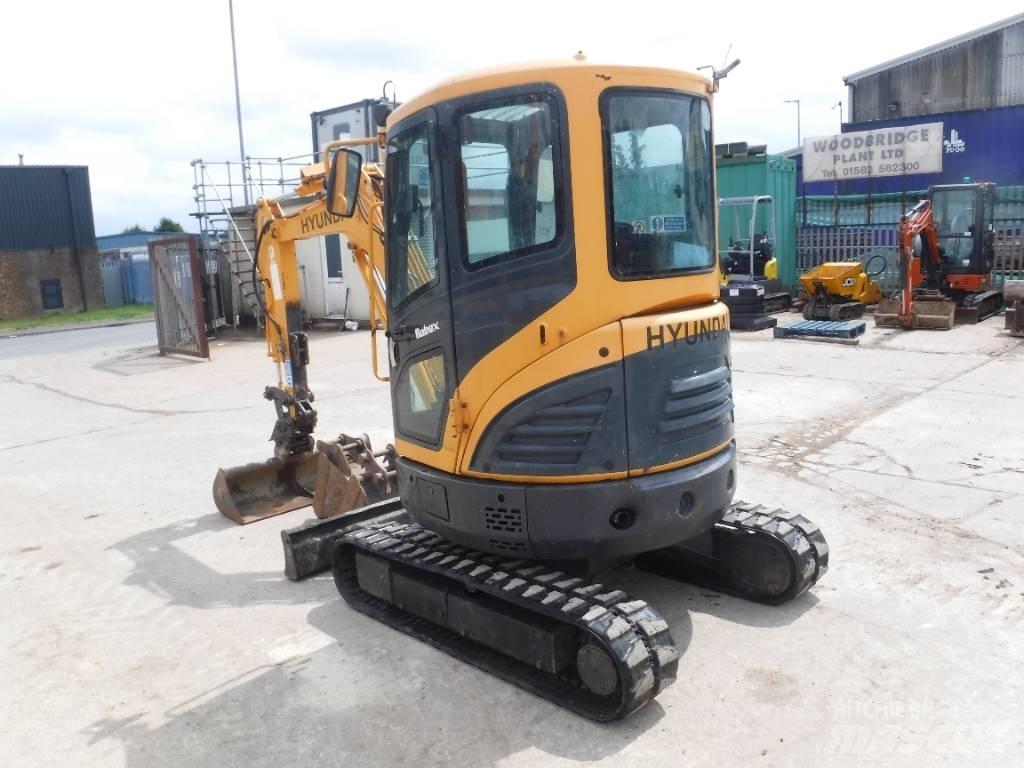 Hyundai Robex 27 Z-9 حفارات صغيرة أقل من 7 طن (حفارات صغيرة)
