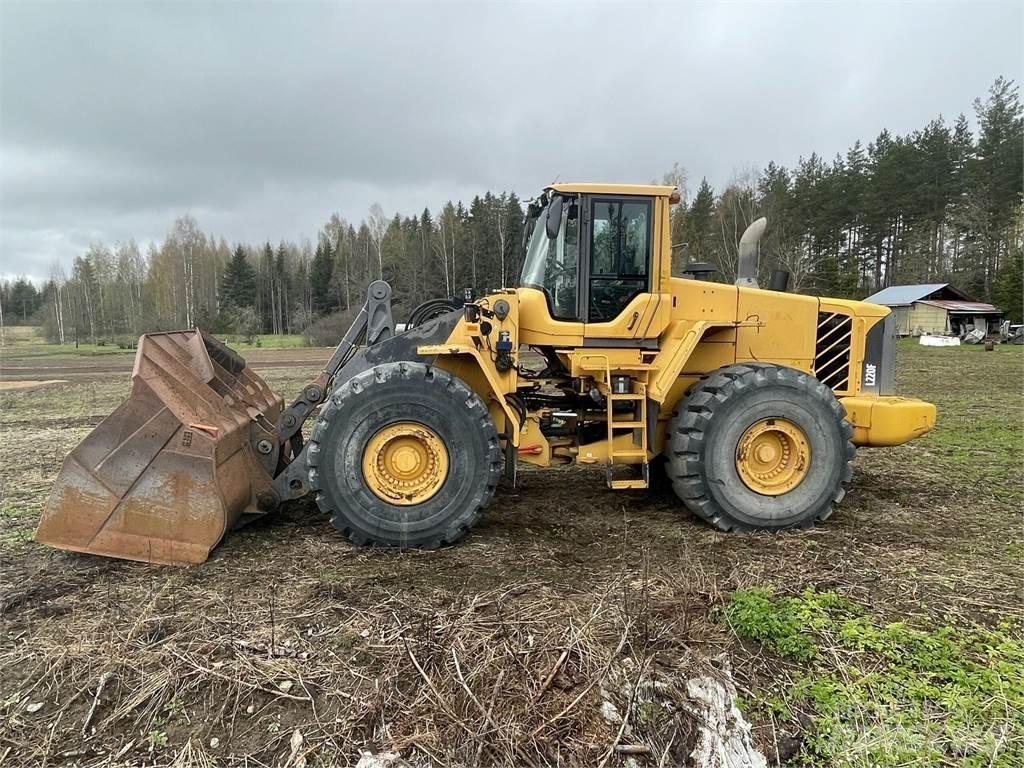 Volvo L220F لوادر بعجل