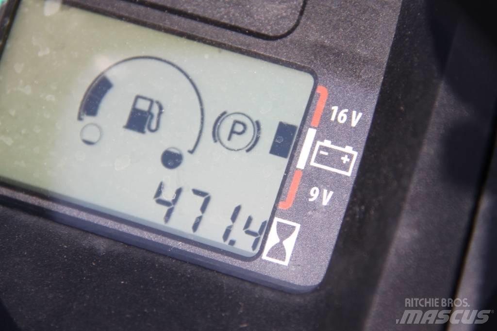 John Deere X 590 ركوب الحشائش