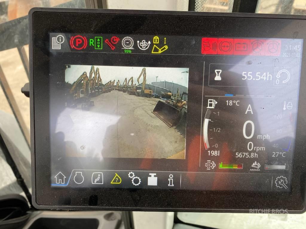 Liebherr L 556 لوادر بعجل