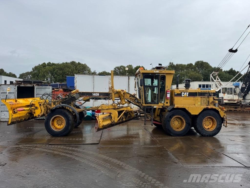 CAT 140 H معدات تمهيد الطرق