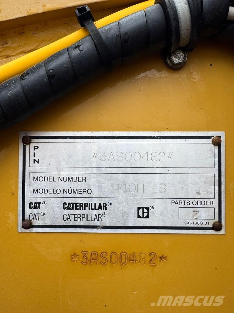 CAT 140 H معدات تمهيد الطرق