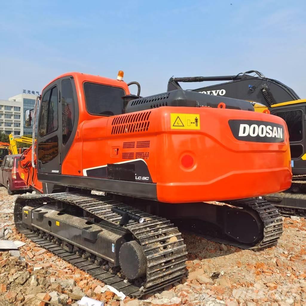 Doosan DX225LC-9C حفارات زحافة