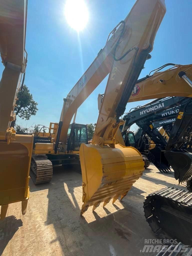 CAT 330 GC حفارات زحافة