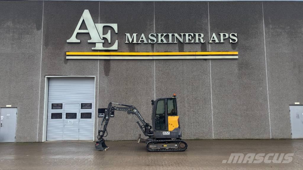 Volvo ECR 25 D حفارات صغيرة أقل من 7 طن (حفارات صغيرة)