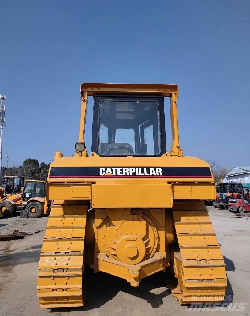 CAT D 6 R معدات تمهيد الطرق