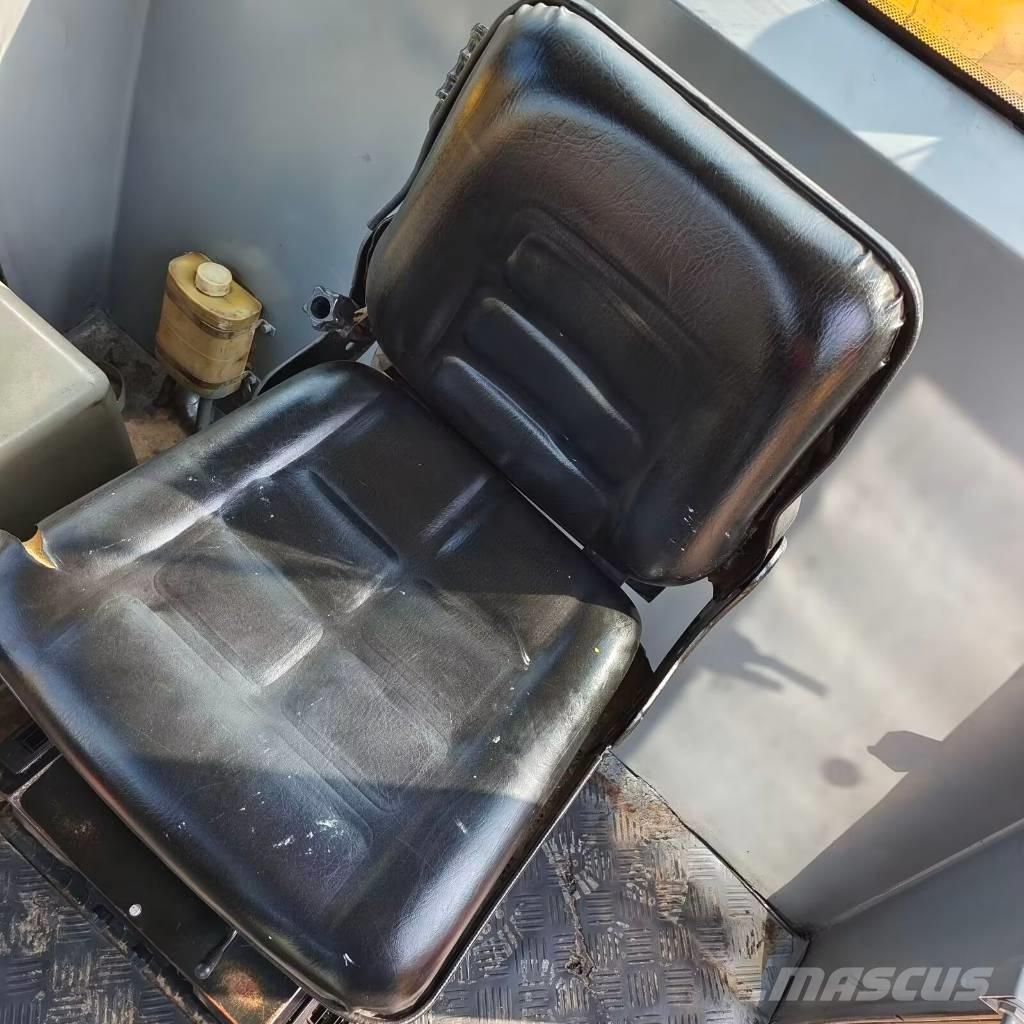 XCMG XS 223 J مداحل أحادية الأسطوانة