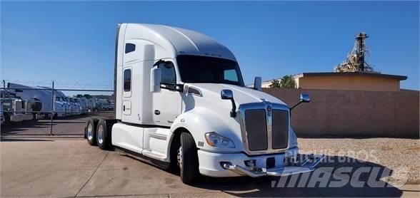 Kenworth T680 وحدات الجر