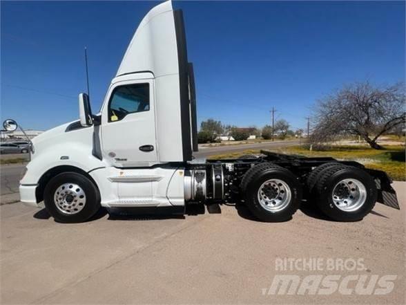 Kenworth T680 وحدات الجر