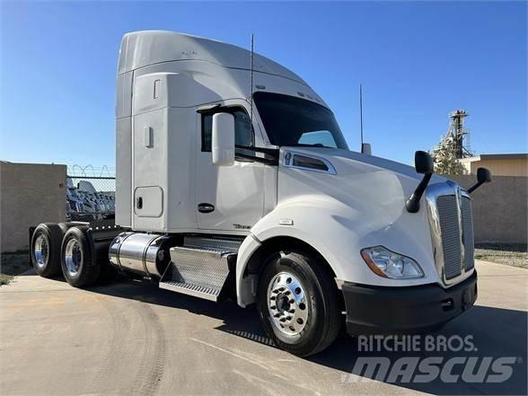 Kenworth T680 وحدات الجر