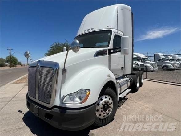 Kenworth T680 وحدات الجر