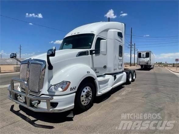 Kenworth T680 وحدات الجر