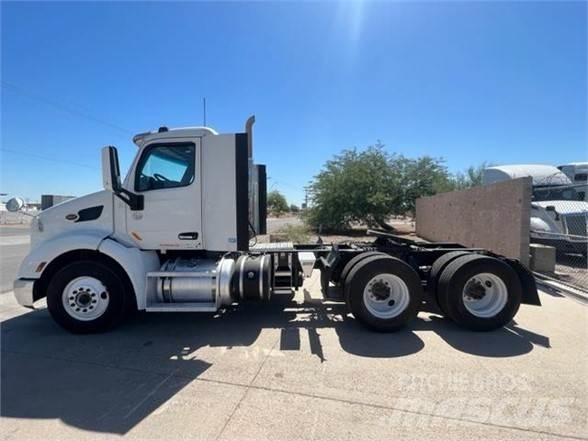 Peterbilt 579 وحدات الجر