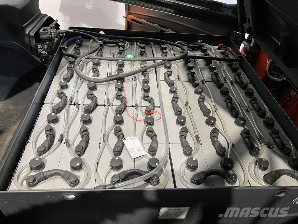 Linde E50HL-01 شاحنات ذات رافعات شوكية تعمل بالكهرباء