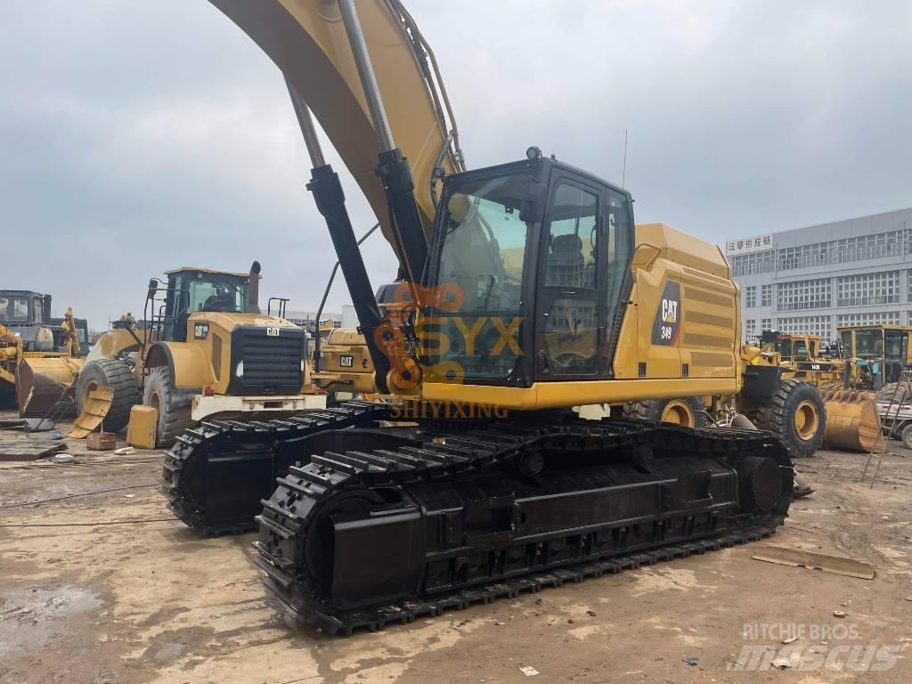 CAT 349 D حفارات زحافة