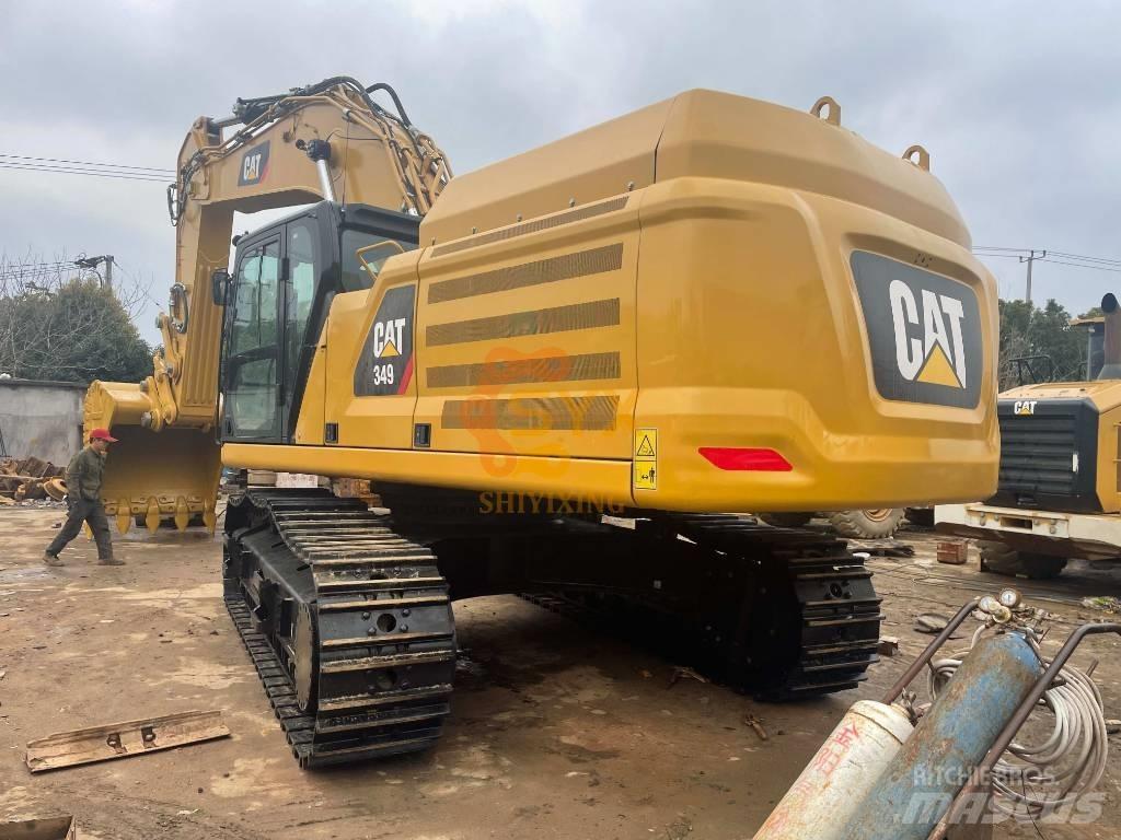 CAT 349 D حفارات زحافة