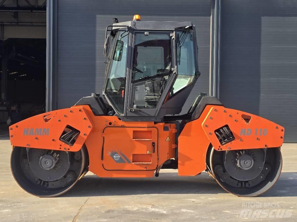 Hamm HD 110 مداحل ثنائية الاسطوانة