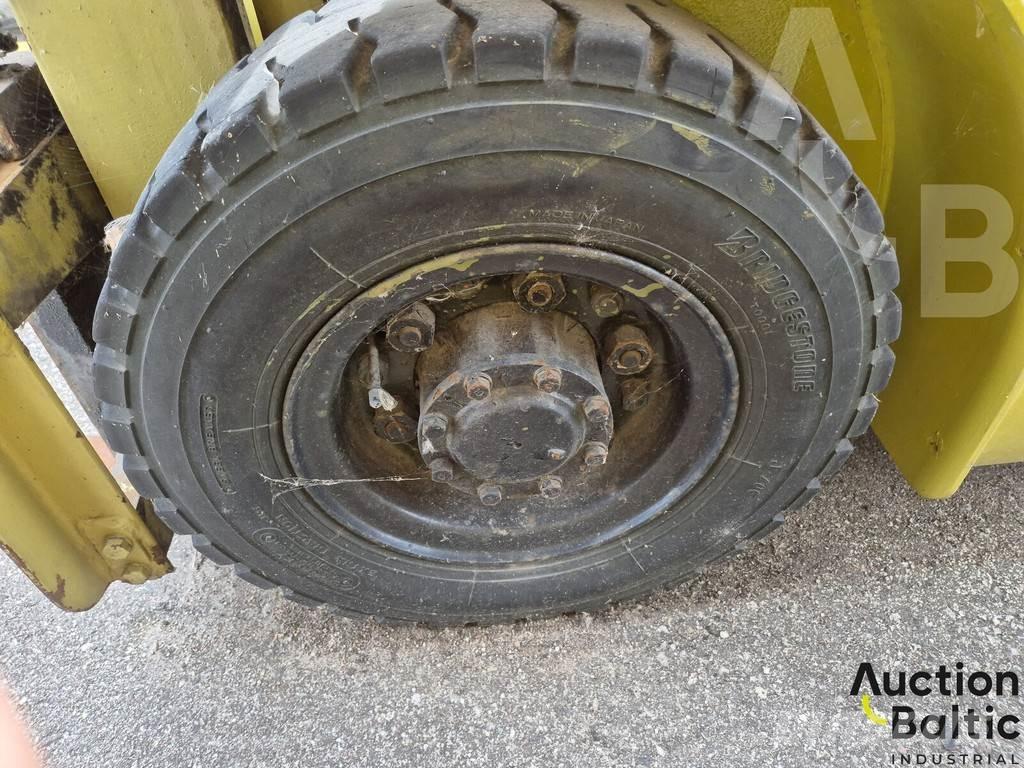 Mitsubishi FD25 شاحنات ذات رافعات شوكية - أخرى