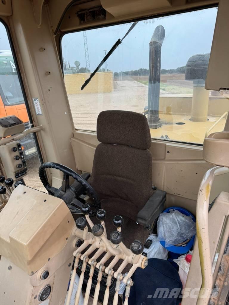 CAT 160 H VHP معدات تمهيد الطرق