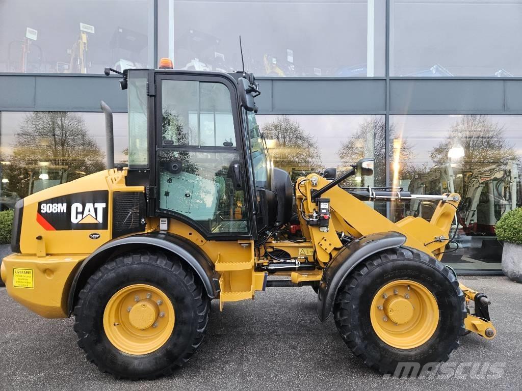 CAT 908m لوادر بعجل