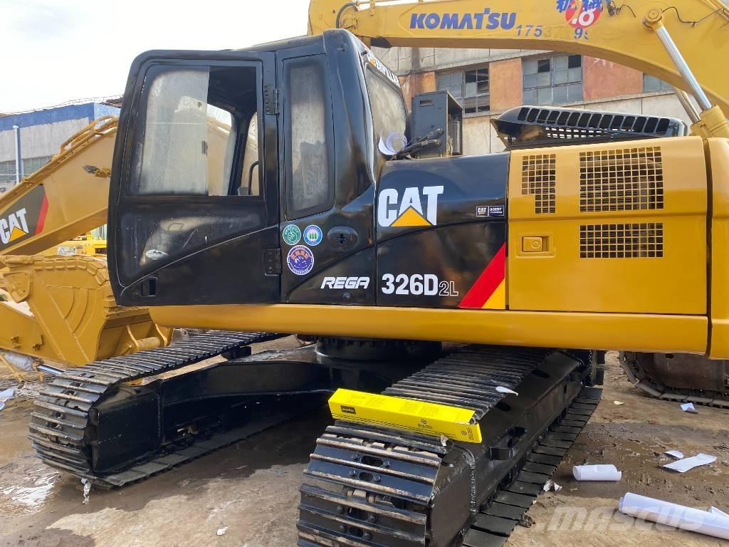 CAT 326d2l حفارات زحافة