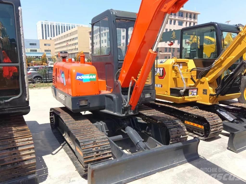 Doosan DH 55 حفارات صغيرة أقل من 7 طن (حفارات صغيرة)