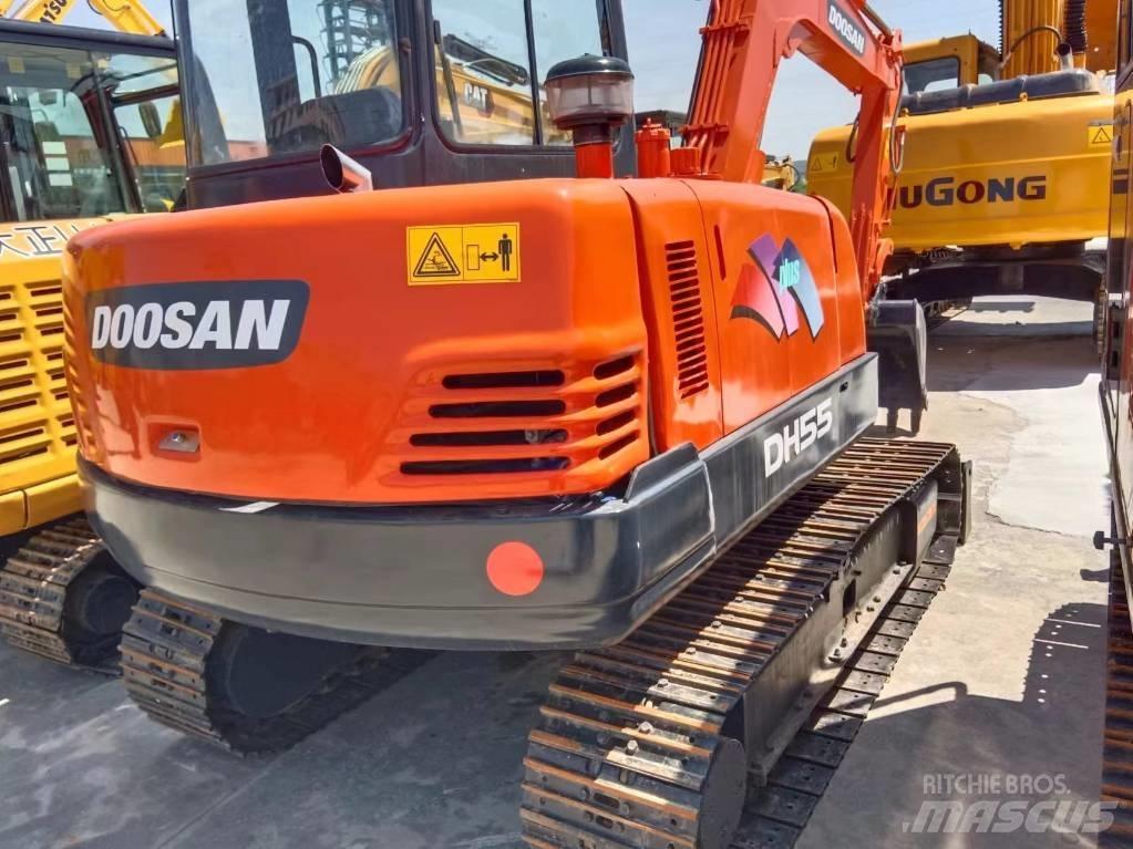 Doosan DH 55 حفارات صغيرة أقل من 7 طن (حفارات صغيرة)