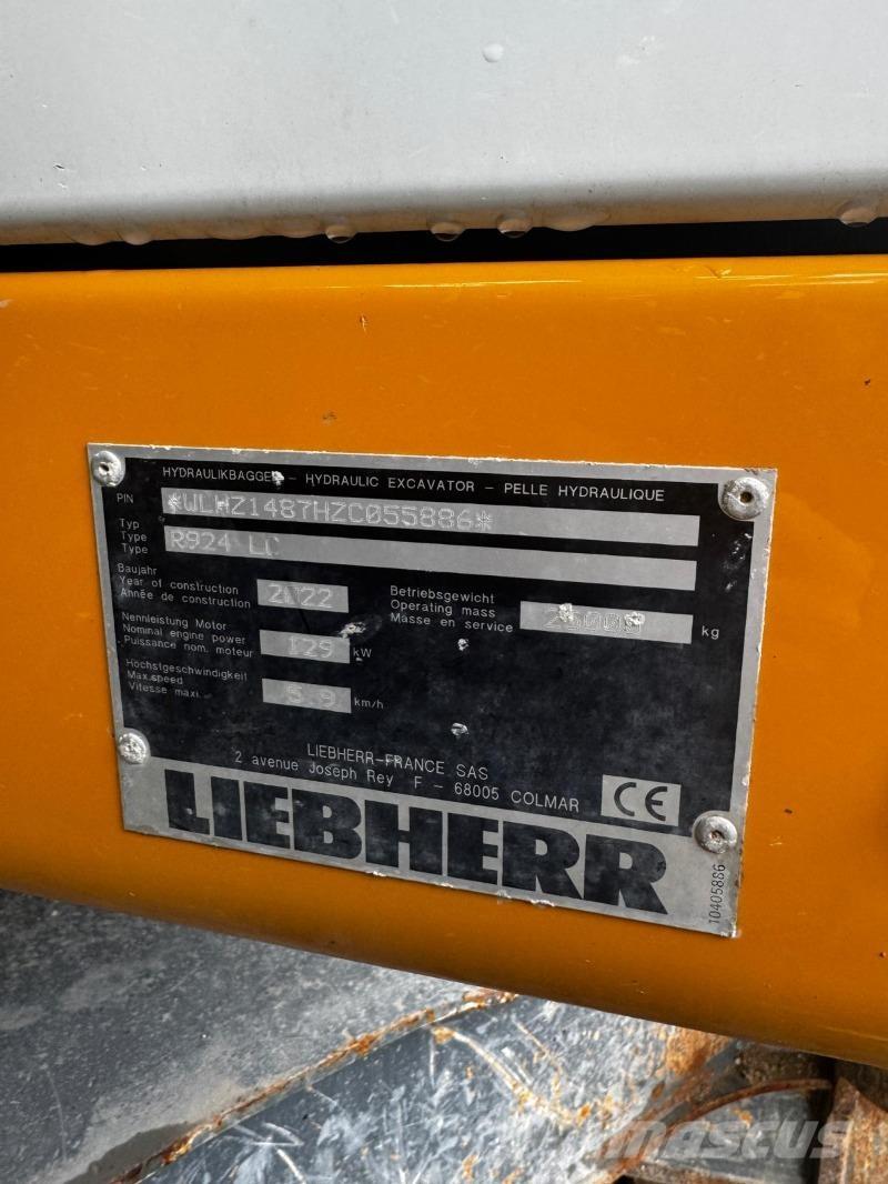 Liebherr R924 حفارات زحافة