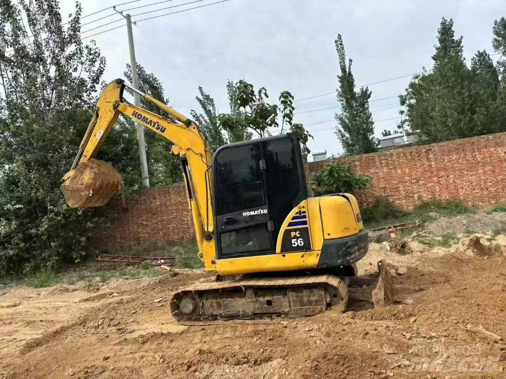 Komatsu PC56 حفارات زحافة