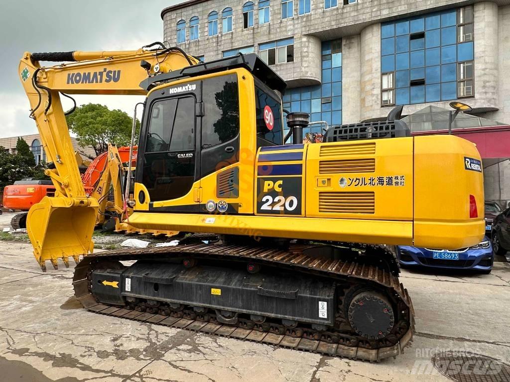Komatsu PC 220 حفارات زحافة