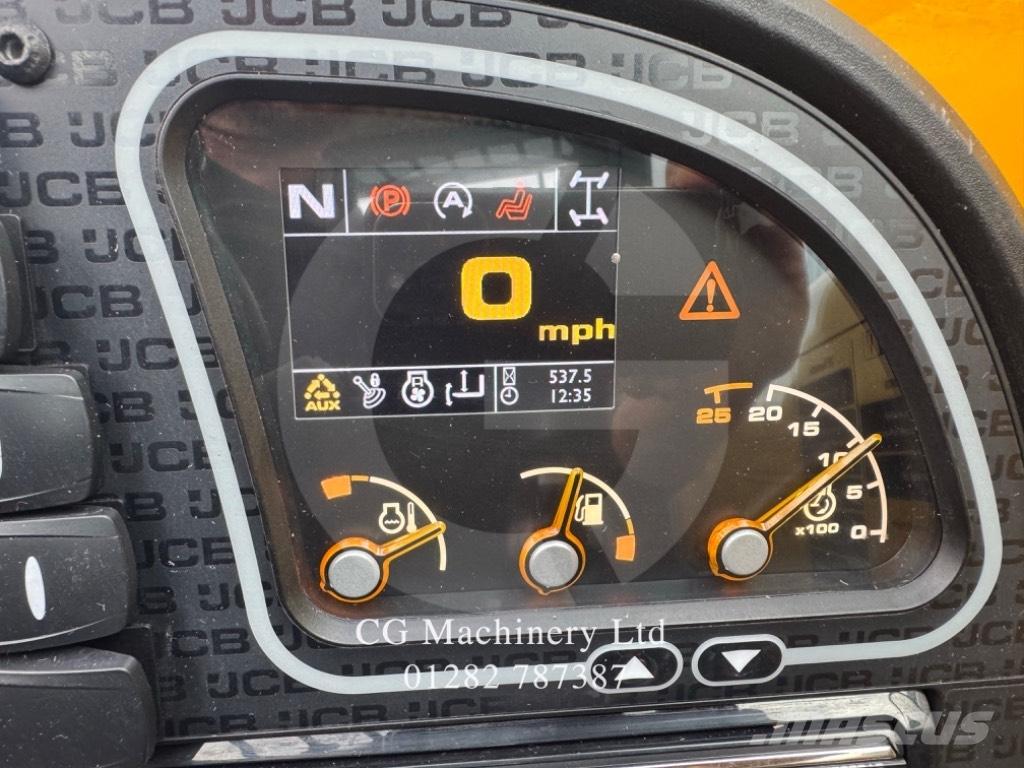 JCB 525-60 مناولات متداخلة