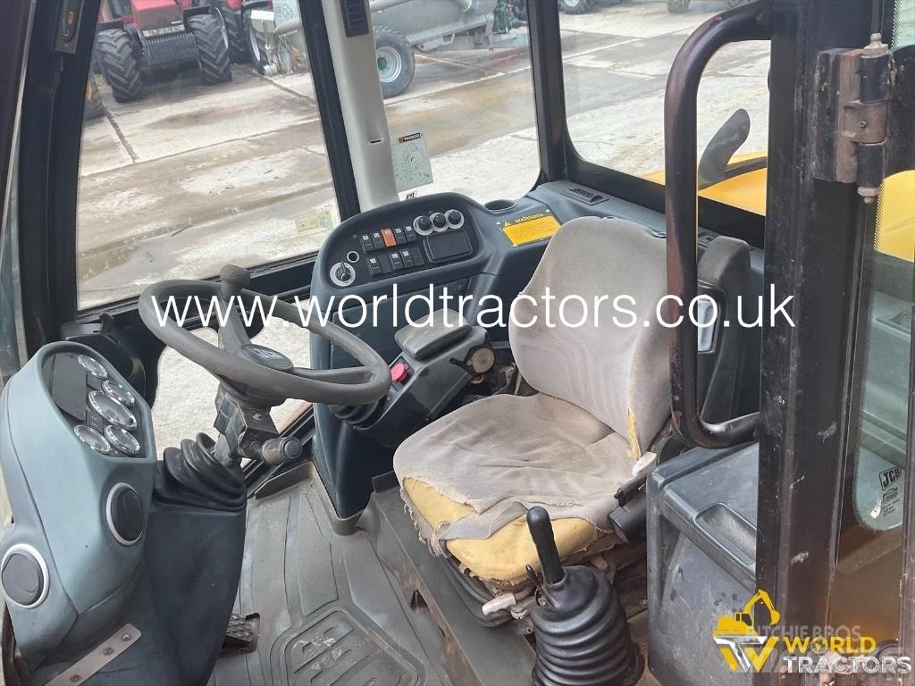 JCB TM 300 مناولات متداخلة