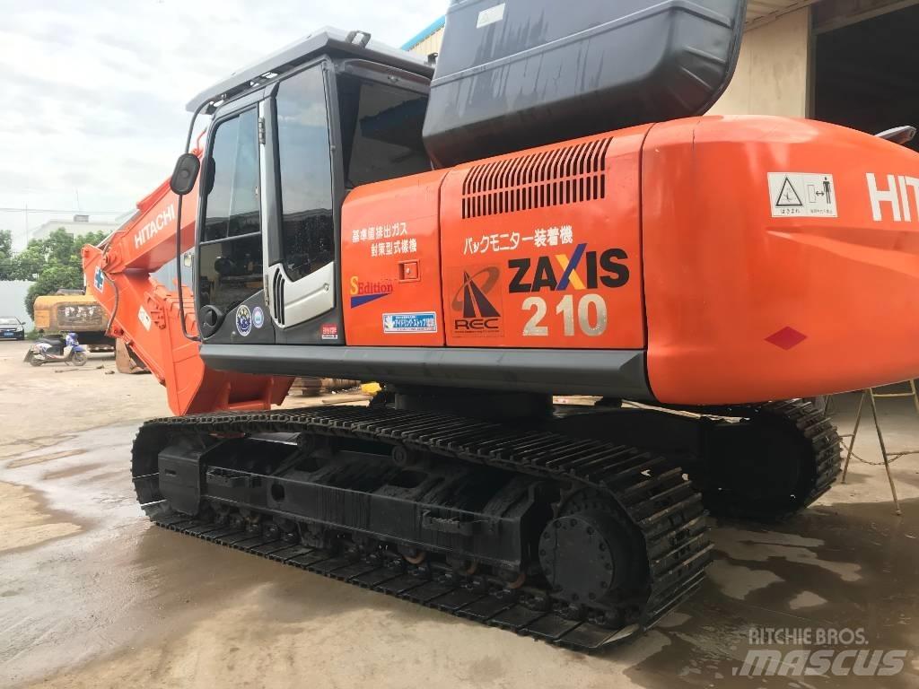 Hitachi ZX 210 حفارات زحافة