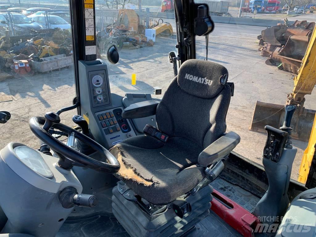 Komatsu WB 97 R لوادر ذات جرافات عكسية