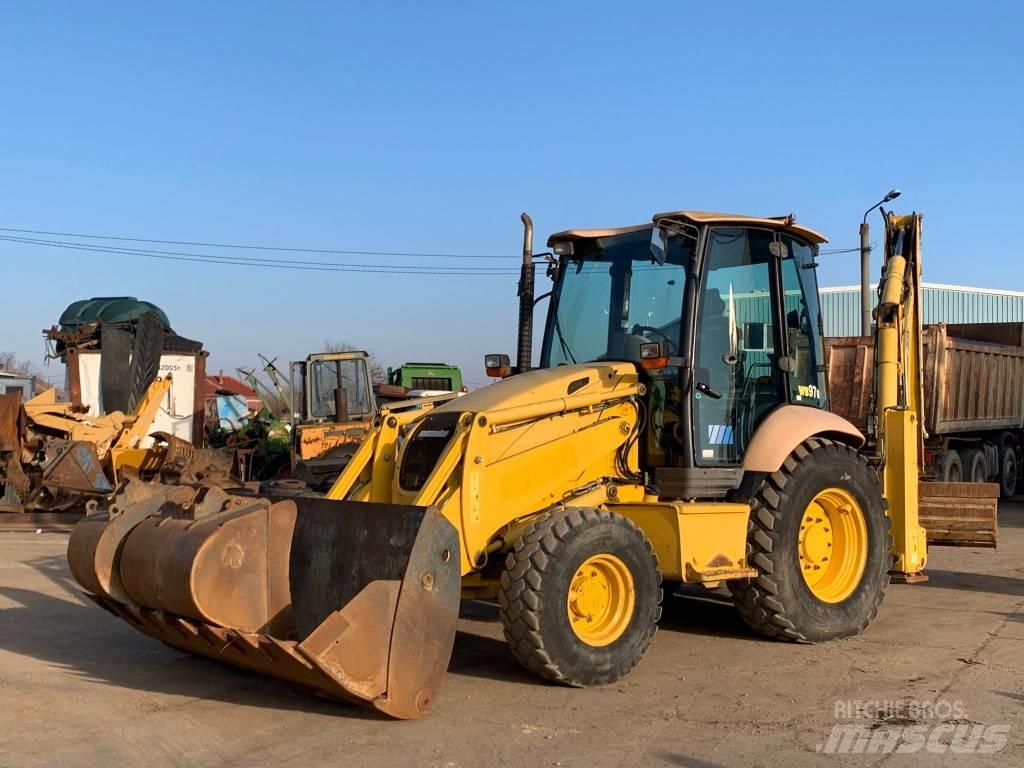 Komatsu WB 97 R لوادر ذات جرافات عكسية