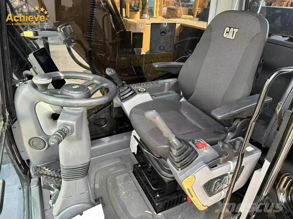 Sany SY 55 C حفارات زحافة